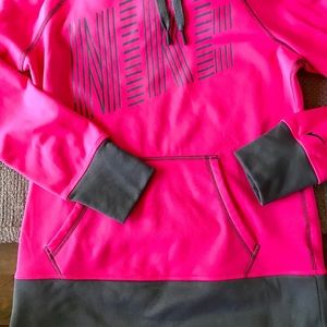 Nike therma-fit hooded sweatshirt